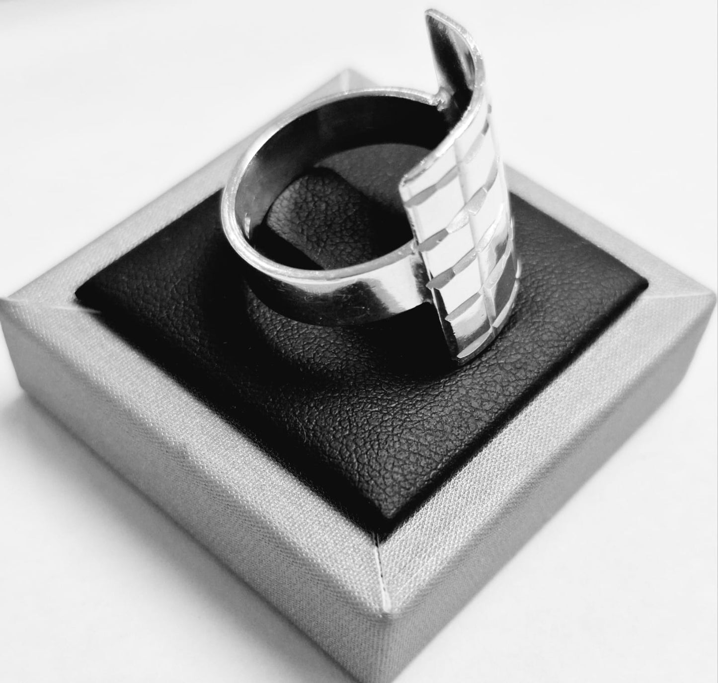 ANILLO DIAMANTADA PLATA LEY 925