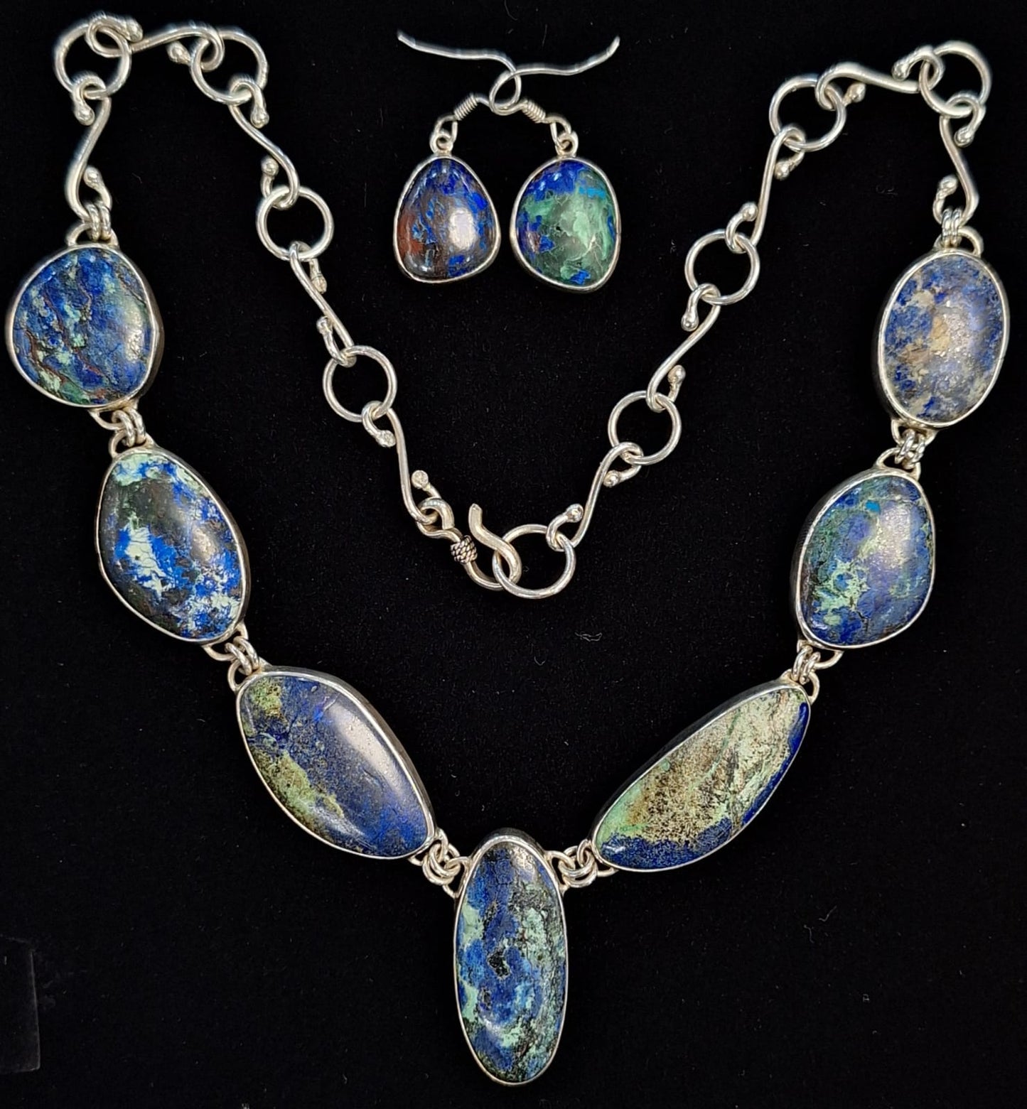SET DE COLLAR CON INCRUSTACIONES DE AZURITA EN PLATA LEY 950