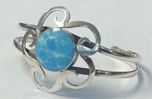 Brazalete con Lari Mar en Plata Ley 925, vista frontal