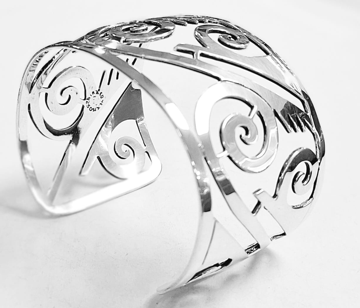 BRAZALETE EN PLATA LEY 925