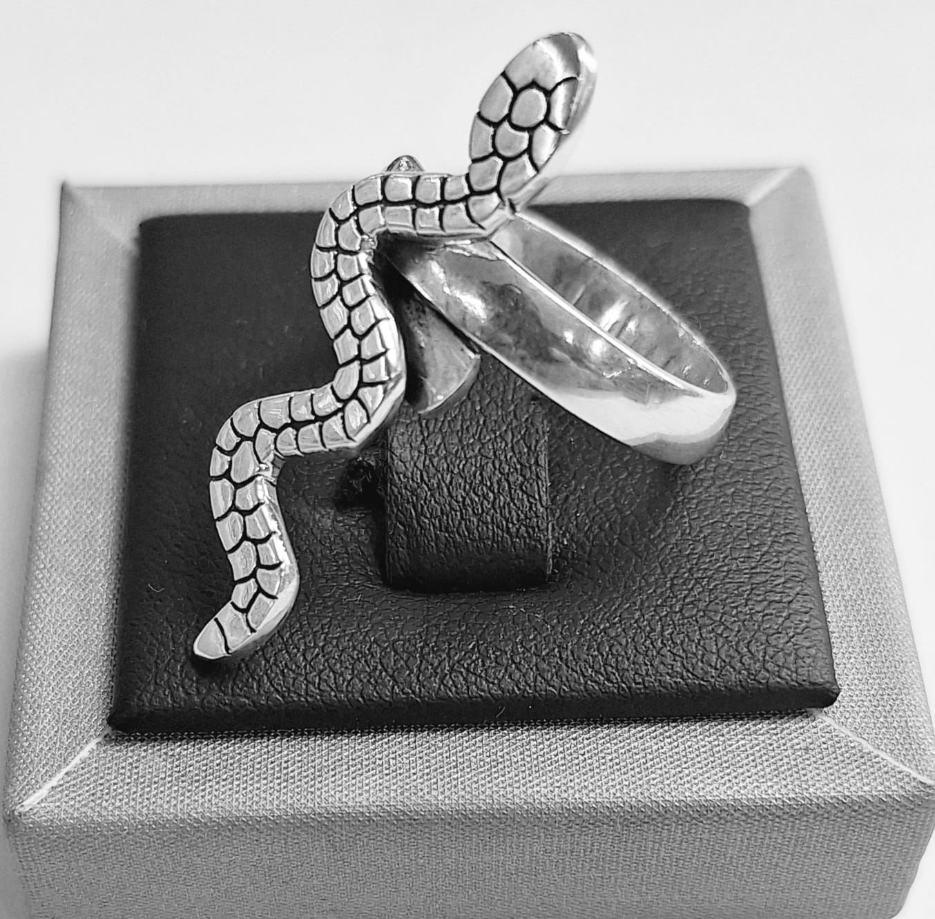 ANILLO SERPIENTE EN PLATA LEY 925