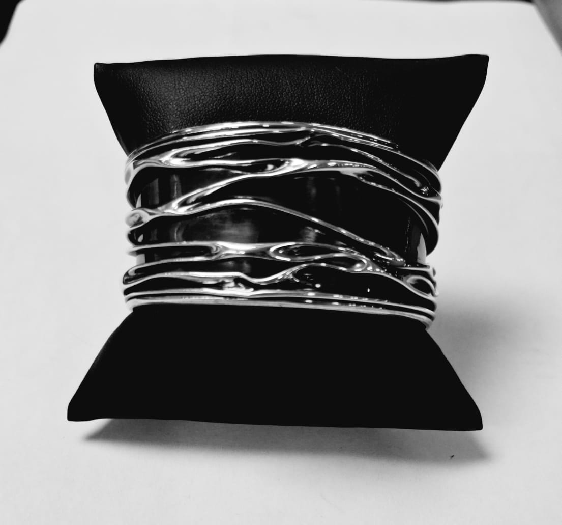 BRAZALETE CORRUGADO EN PLATA LEY 925