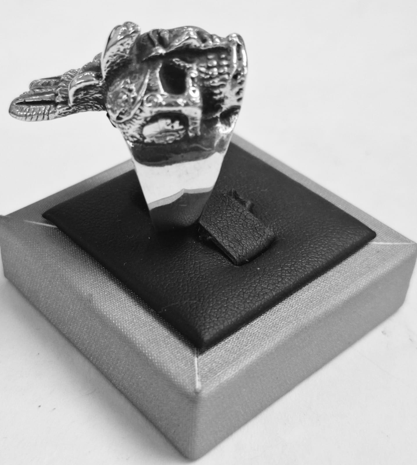 ANILLO GUERRERO AGUILA CALAVERA EN PLATA LEY 925