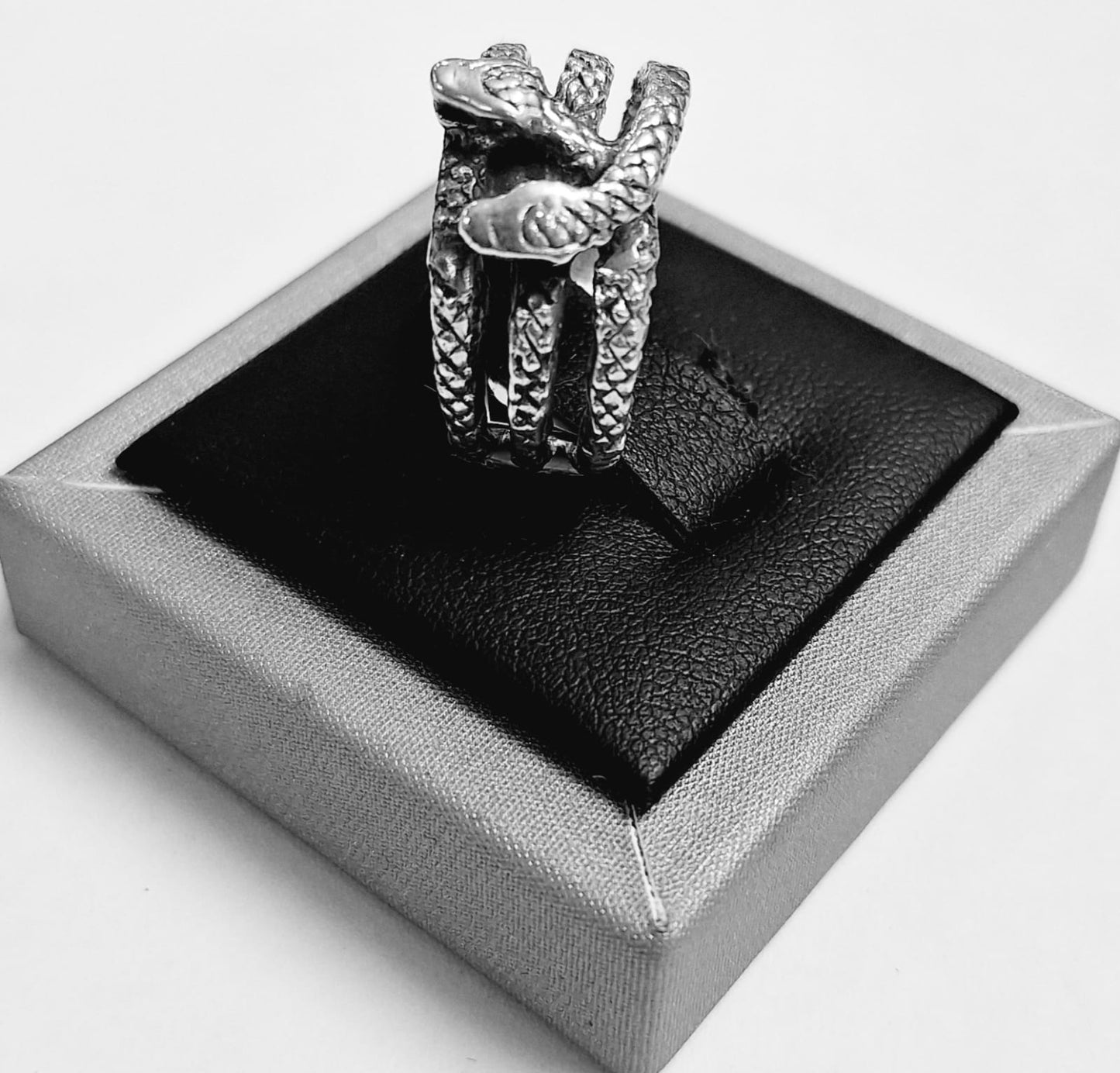 ANILLO SERPIENTE EN PLATA LEY 925