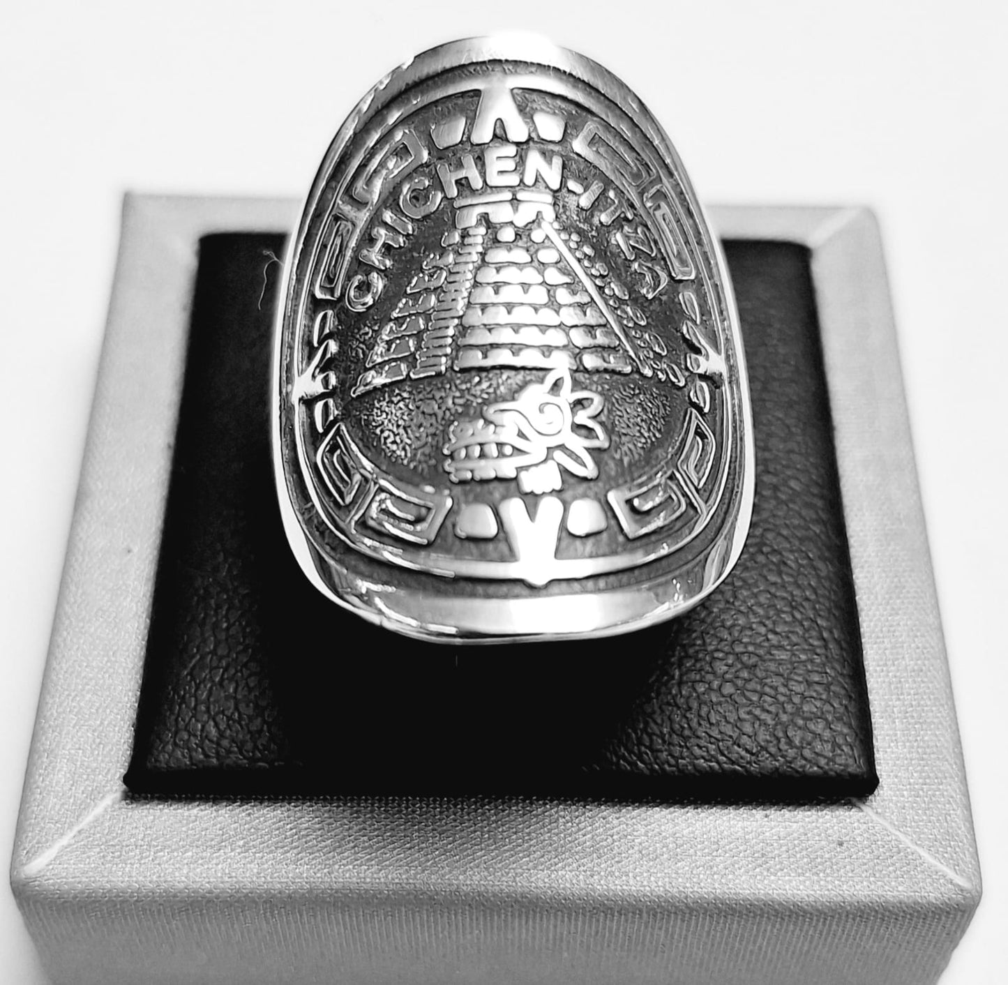ANILLO PIRAMIDE CHICHEN - ITZA EN PLATA LEY 925