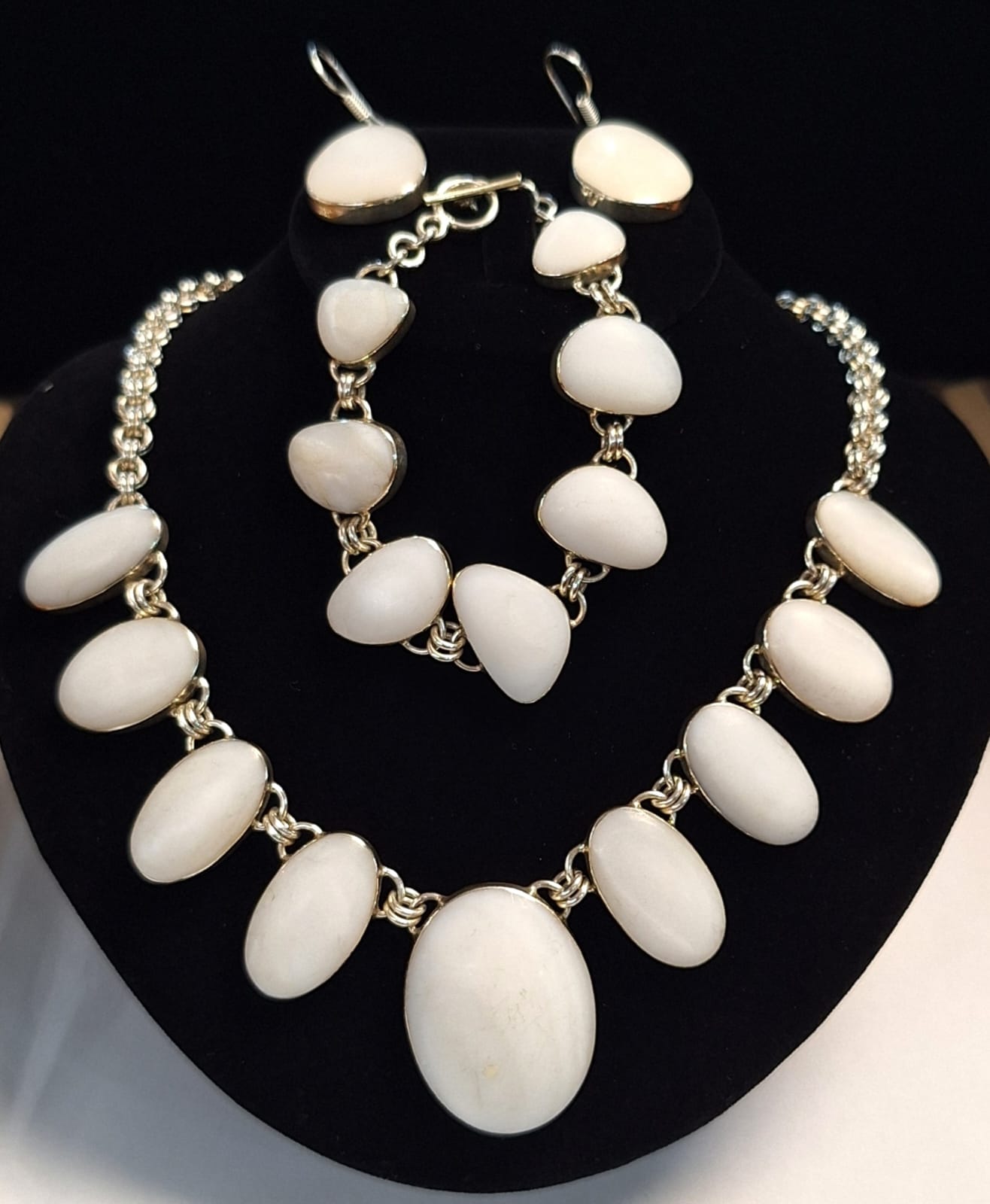 SET DE COLLAR CON INCRUSTACIONES DE NÁCAR EN PLATA LEY 950