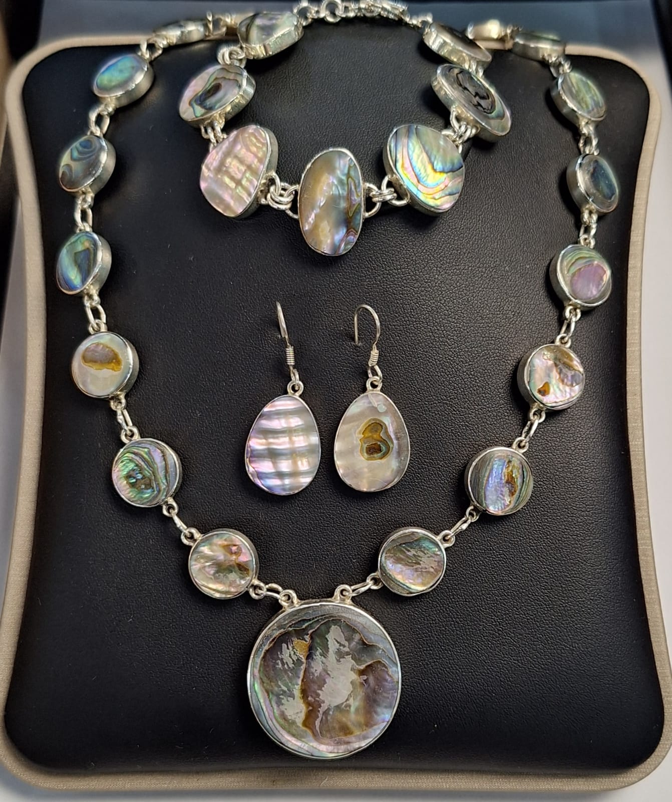 SET DE COLLAR CON INCRUSTACIONES DE ABULÓN EN PLATA LEY 925