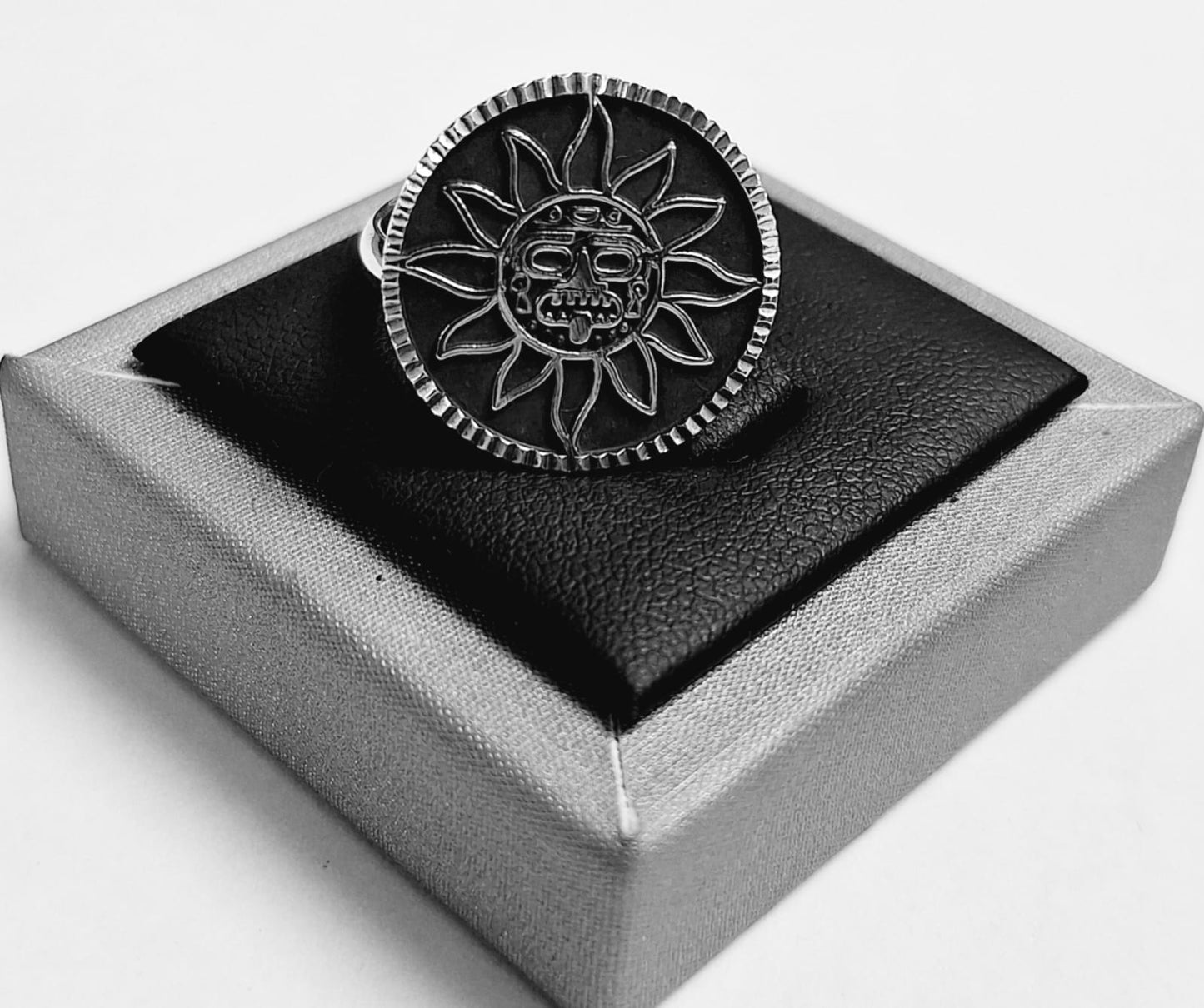 ANILLO SOL MAYA EN PLATA LEY 950