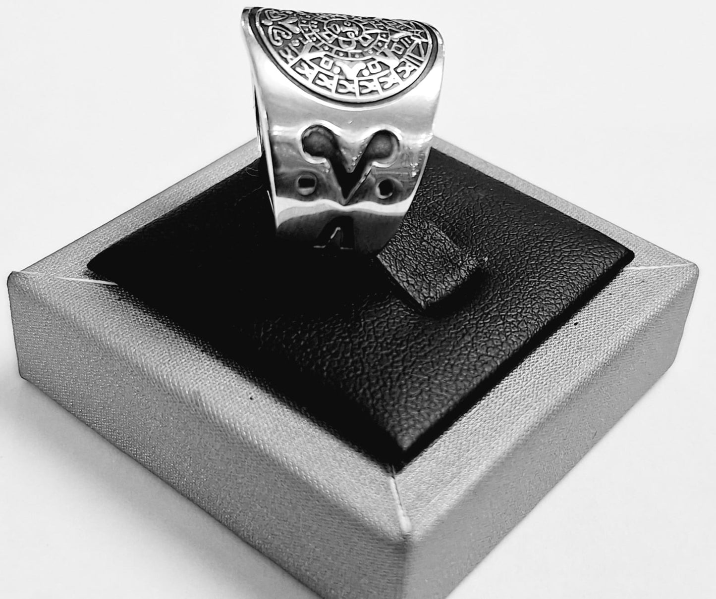 ANILLO CALENDARIO AZTECA EN PLATA LEY 925