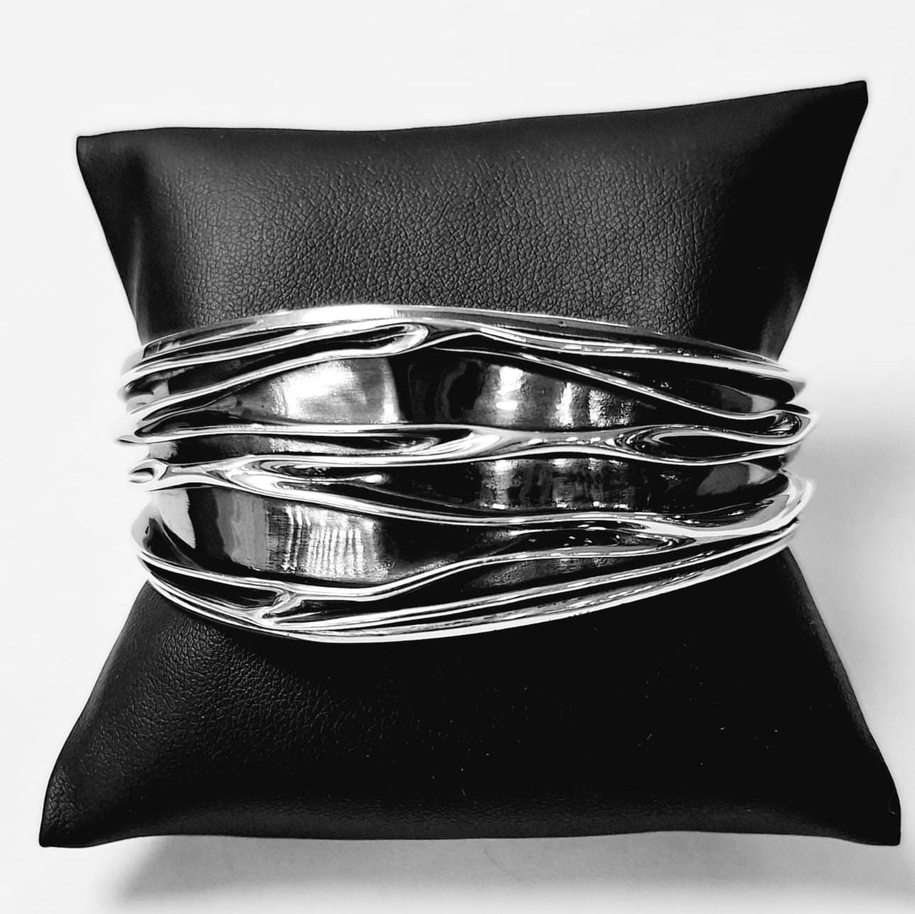 BRAZALETE CORRUGADO EN PLATA LEY 925