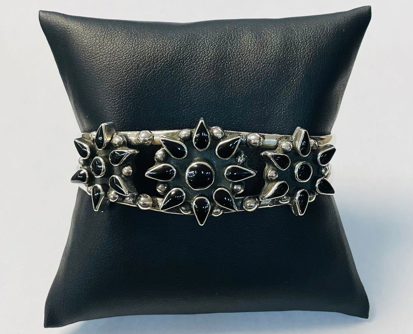 BRAZALETE EN PLATA LEY 925 CON OBSIDIANA