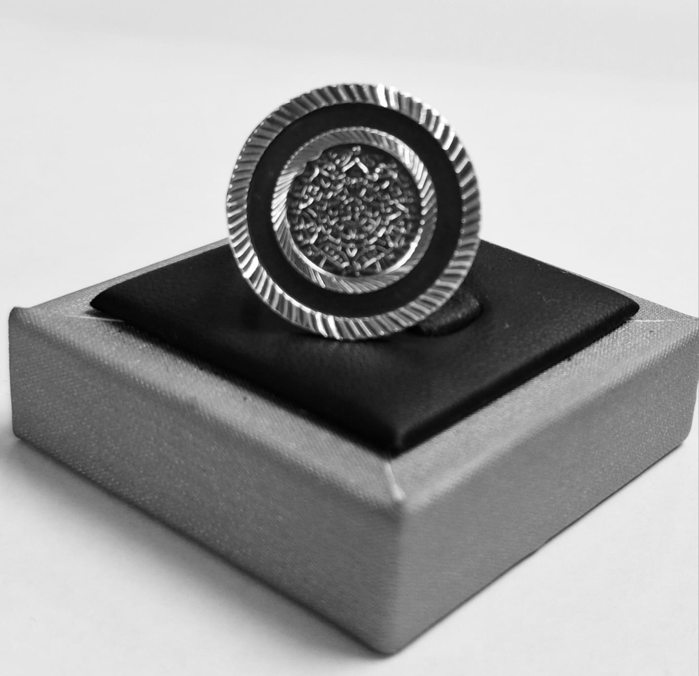ANILLO CALENDARIO AZTECA EN PLATA LEY 925