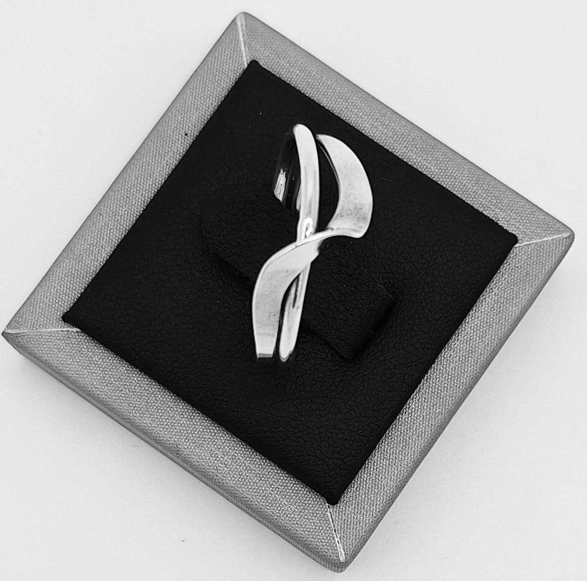 ANILLO PLATA LEY 925 .