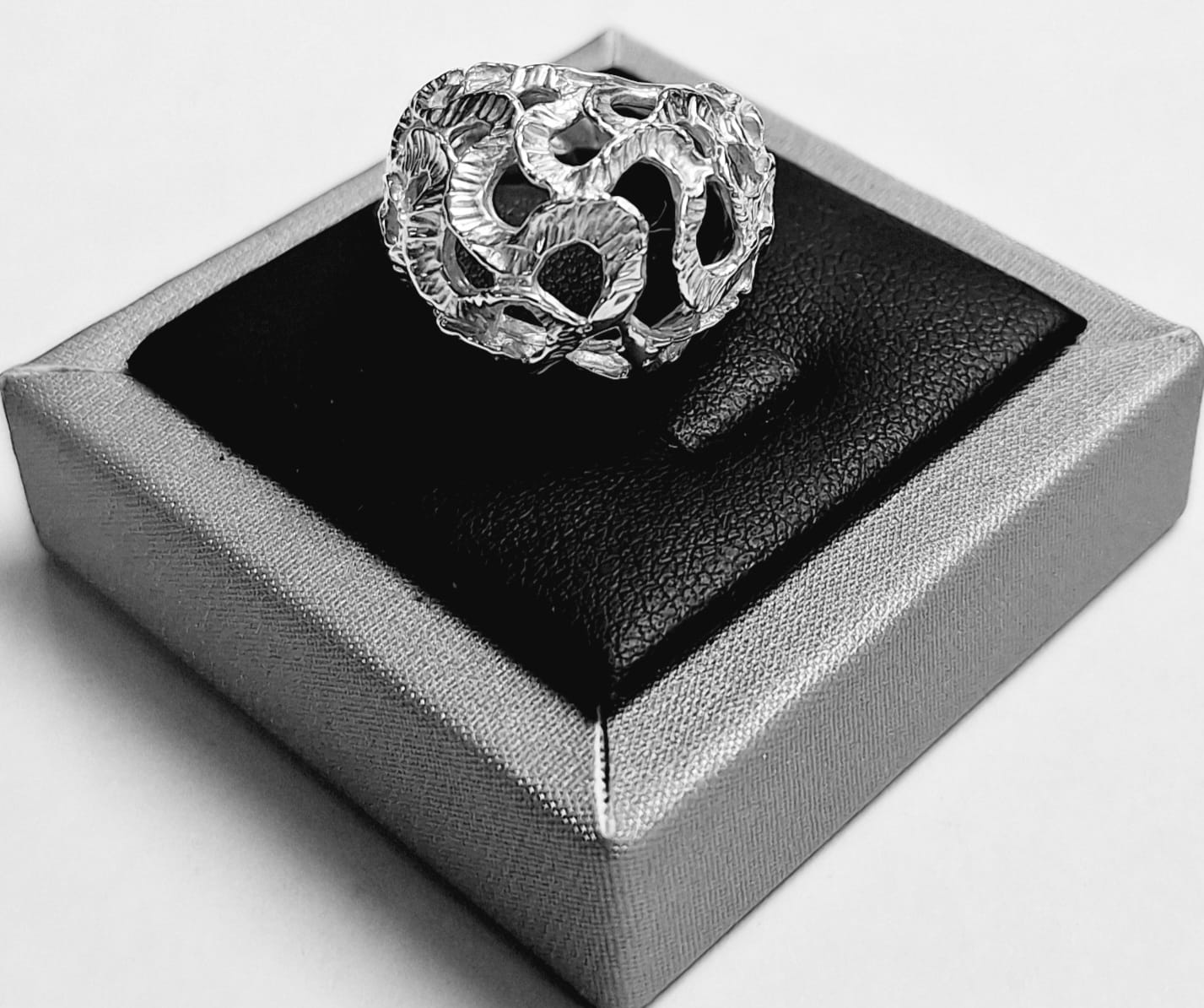 ANILLO DIAMANTADA EN PLATA LEY 925