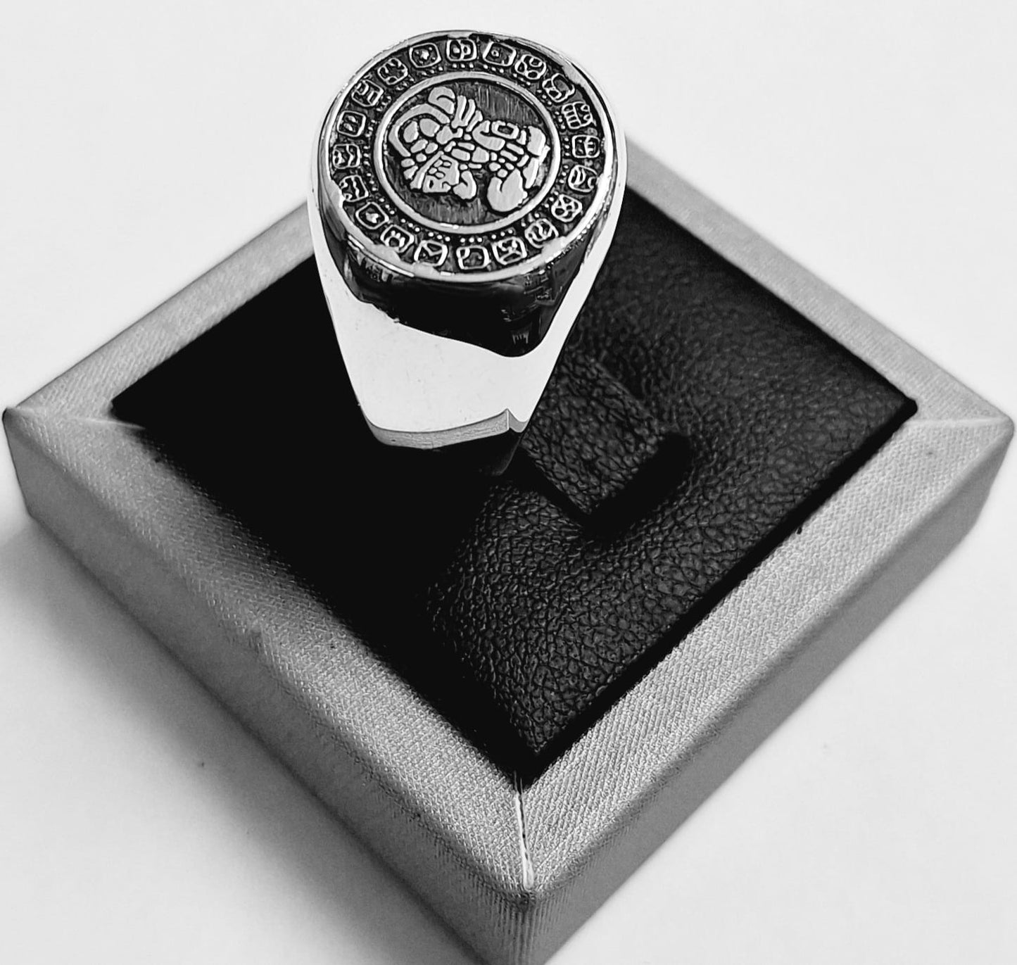 ANILLO CALENDARIO MAYA EN PLATA LEY 925
