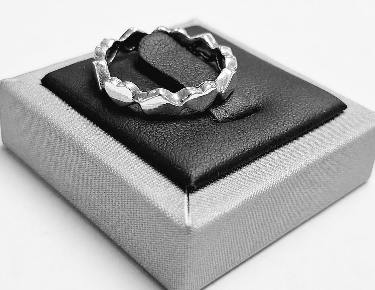 ANILLO DE CORAZONES EN PLATA 925