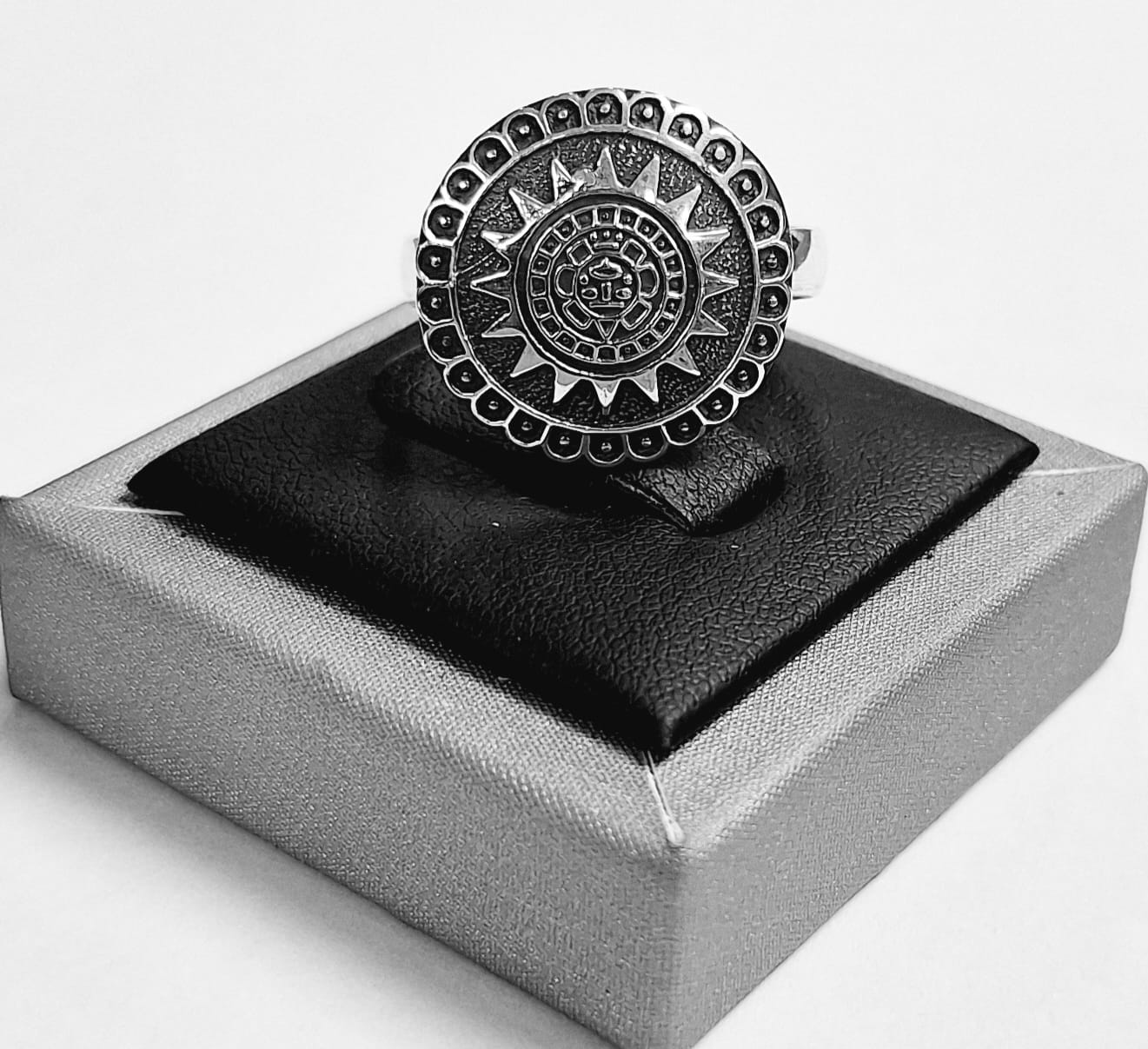 ANILLO AZTECA EN PLATA LEY 925