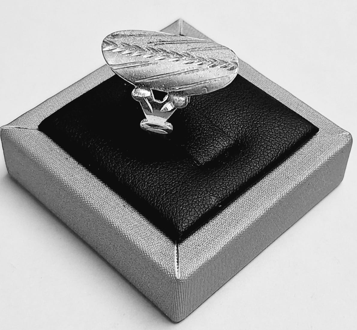 ANILLO DIAMANTADA EN PLATA LEY 925