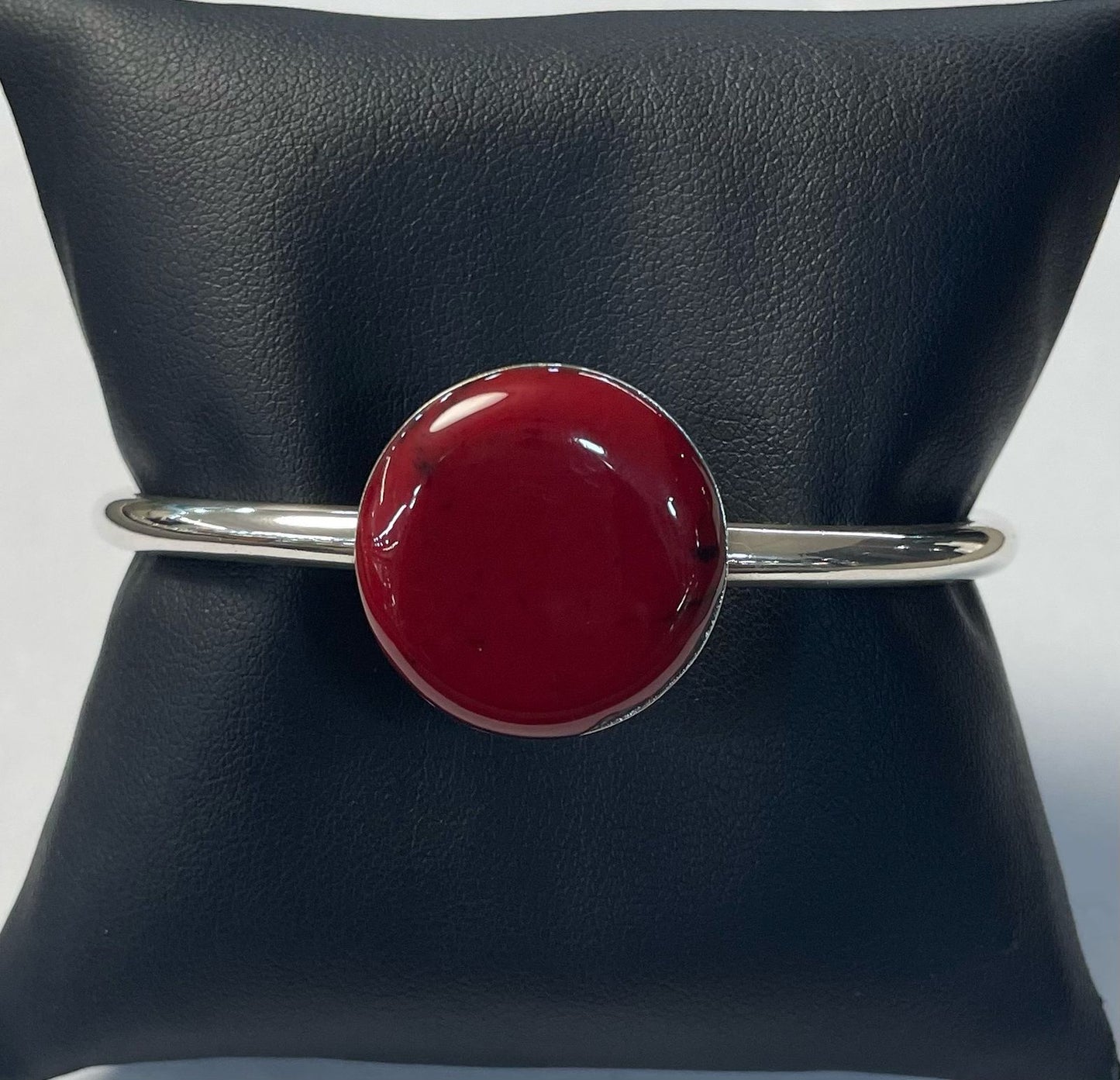 BRAZALETE CON CORAL EN PLATA LEY 925