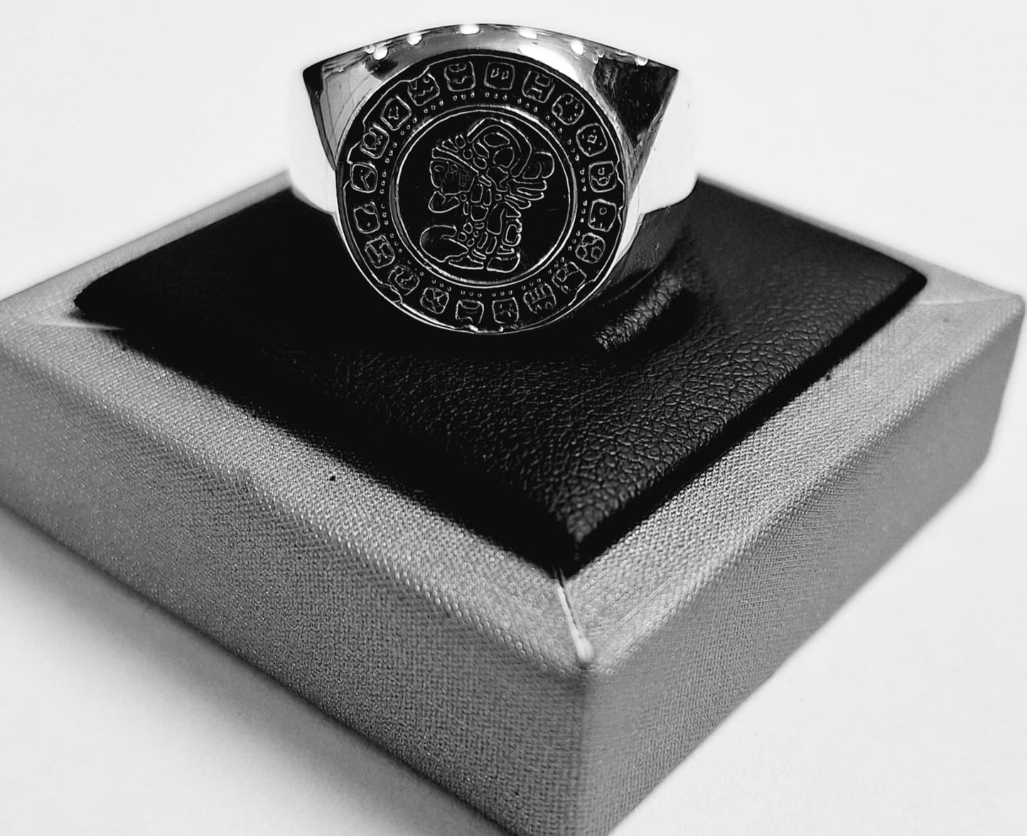 ANILLO CALENDARIO MAYA EN PLATA LEY 925