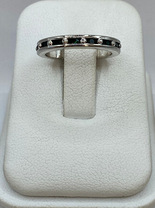 Anillo Eternity con Zirconia Verde Oscuro en Plata 925, vista frontal