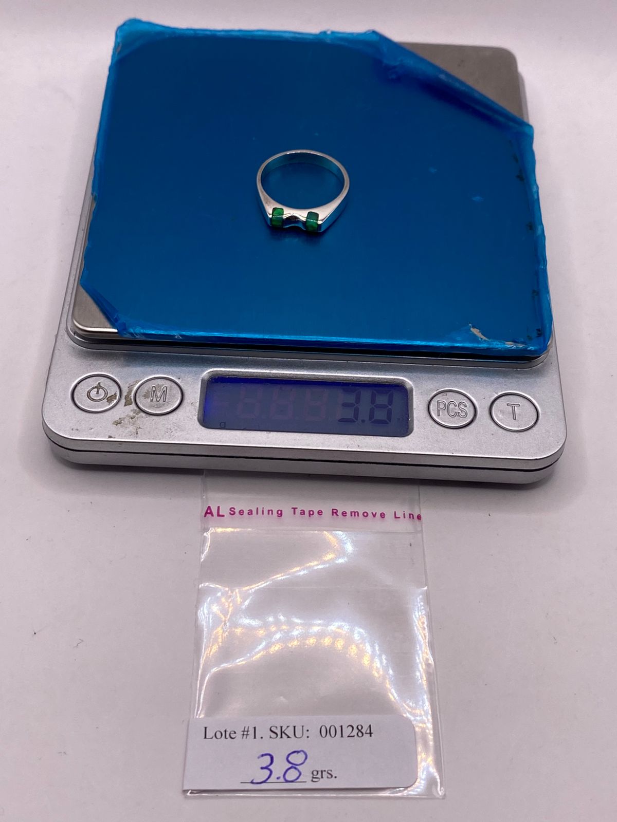 Anillo Geométrico de Plata Ley 925 con Ópalo de Fuego Verde y Azul