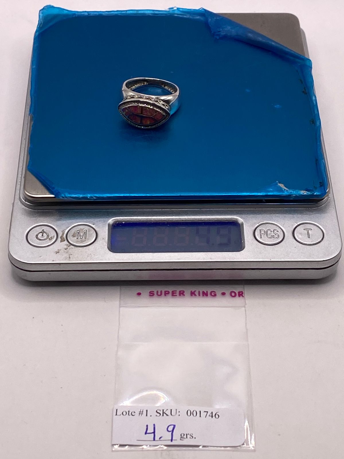 Anillo con Ópalo de Fuego Rosa Iridiscente en Plata Ley .950