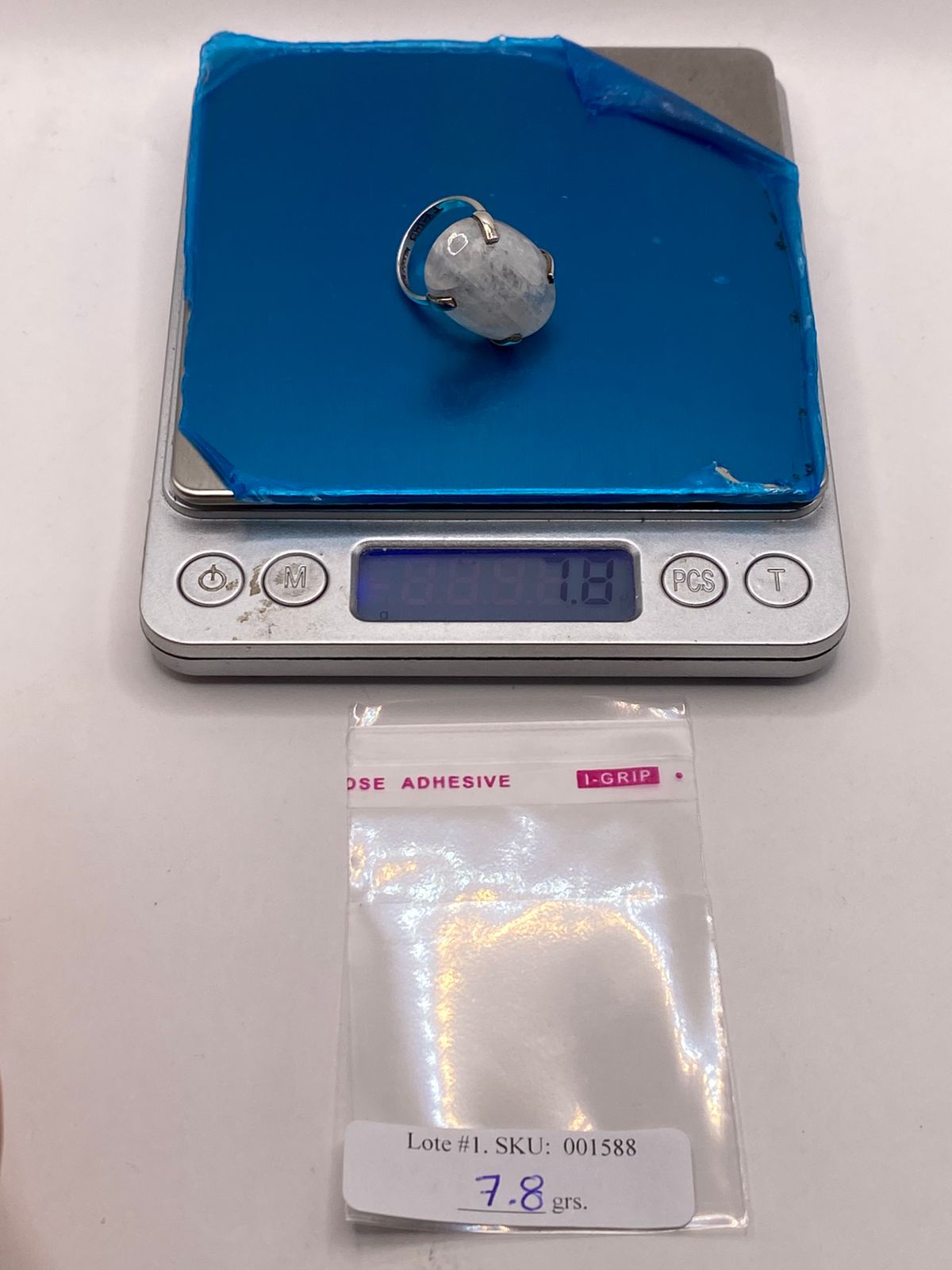 Anillo de Plata Ley 925 con Piedra Luna