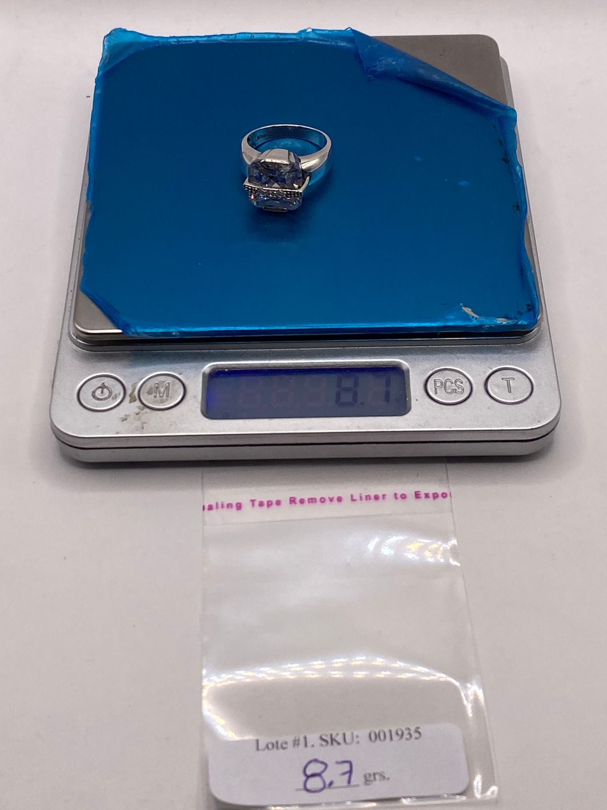 Anillo de Plata Ley 925 con Zirconia Blanca