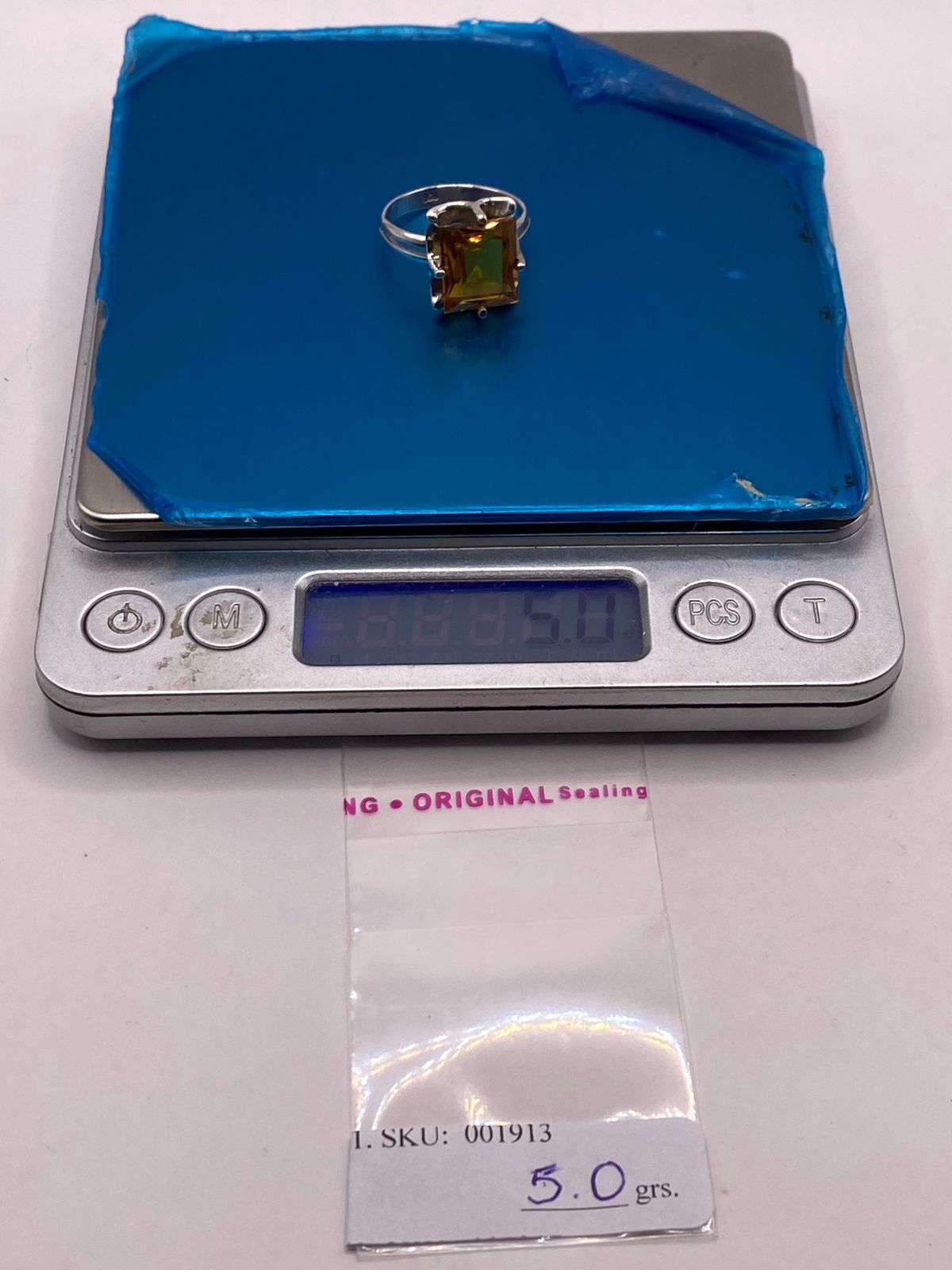 ANILLO DE PLATA LEY 925 CON ZIRCONIA COLOR ÁMBAR CUADRADA
