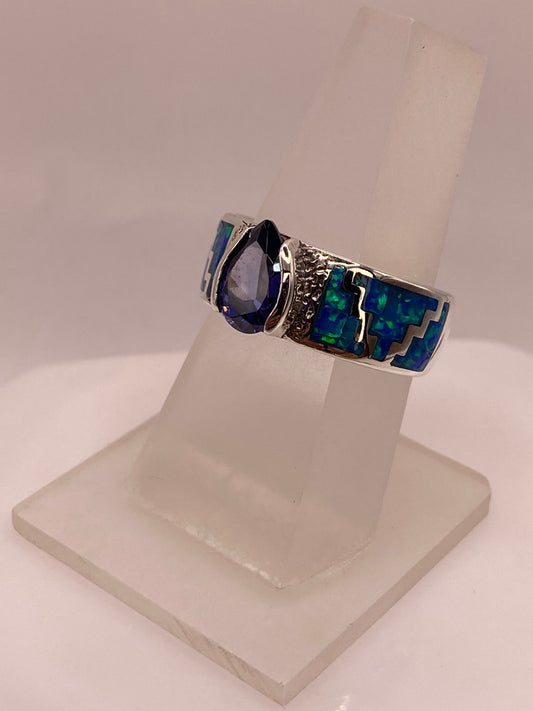 Anillo de Plata .950 con Zirconia Azul y Ópalo Diseño Greca, vista frontal