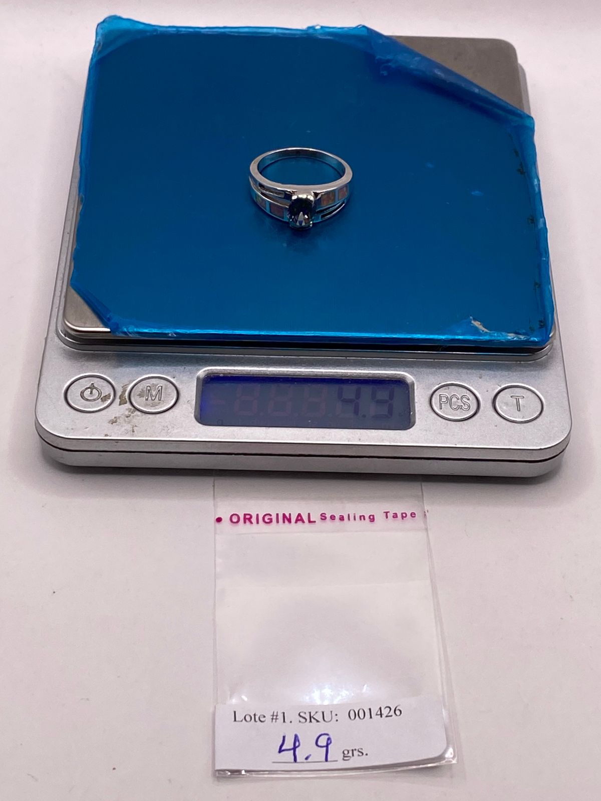 Anillo Solitario de Plata Ley 950 con Ópalo de Fuego y Zirconia Multicolor