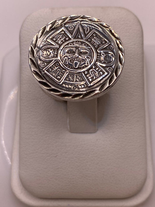 Anillo Calendario Azteca Ajustable en Plata .925, vista frontal
