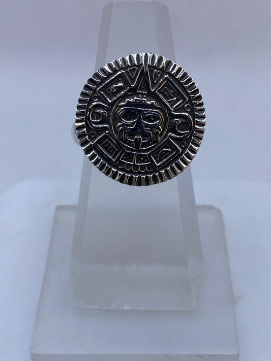 Anillo Calendario Azteca Ajustable en Plata .925 – Diseño Redondo Prehispánico, vista frontal