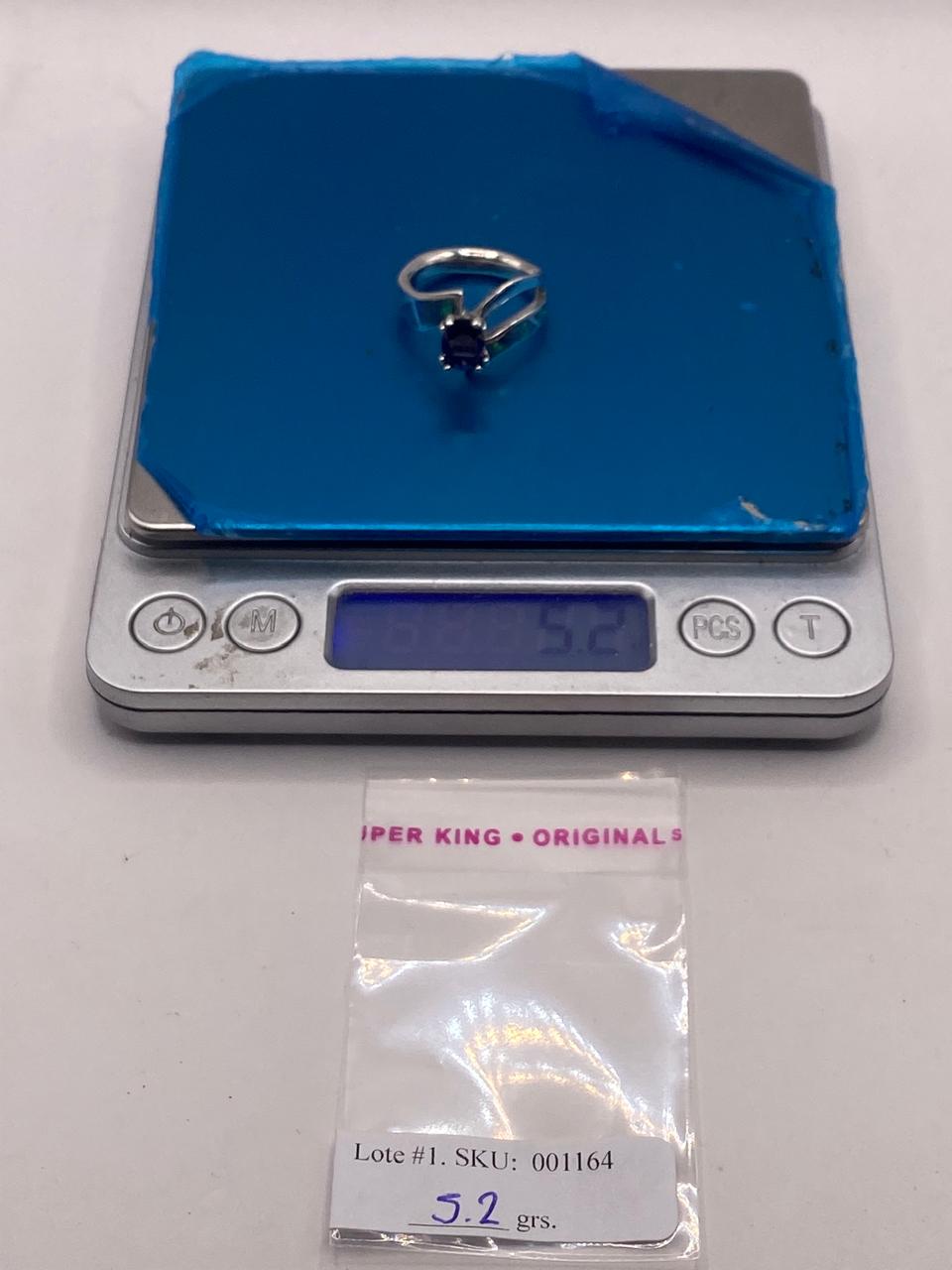 Anillo Contemporáneo Abierto con Ópalo de Fuego y Zirconia en Plata .950