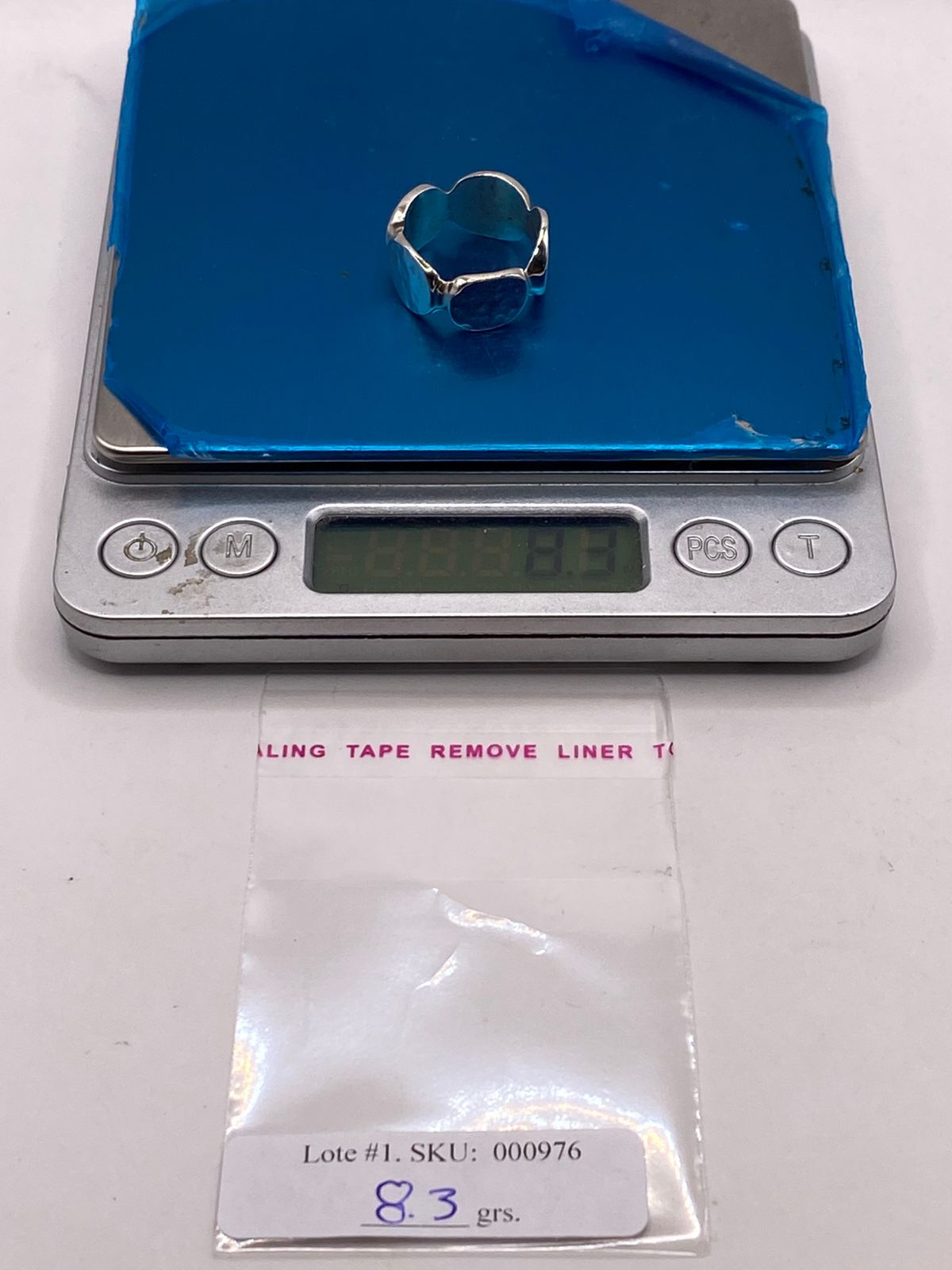 Anillo en Forma de Círculos Martillados de Plata Ley .925