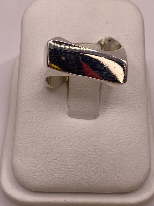 Anillo Geométrico Cuadrado de Plata Ley .925, vista frontal