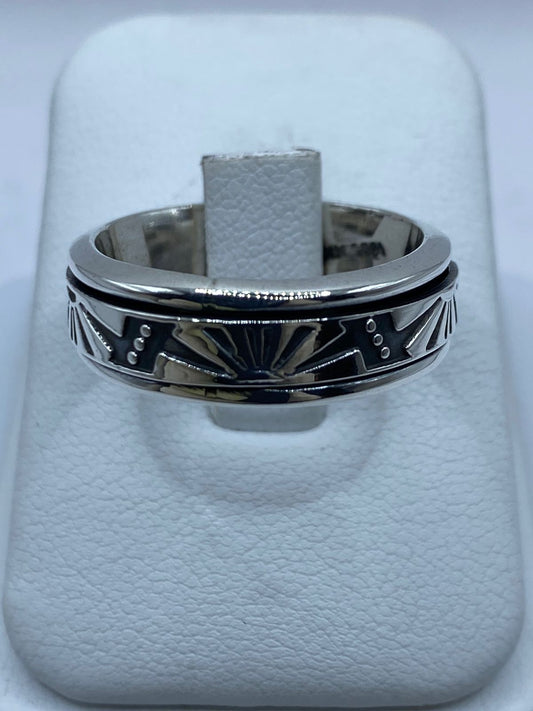 Anillo Giratorio de Plata .925 con Diseño Sol Naciente, vista frontal