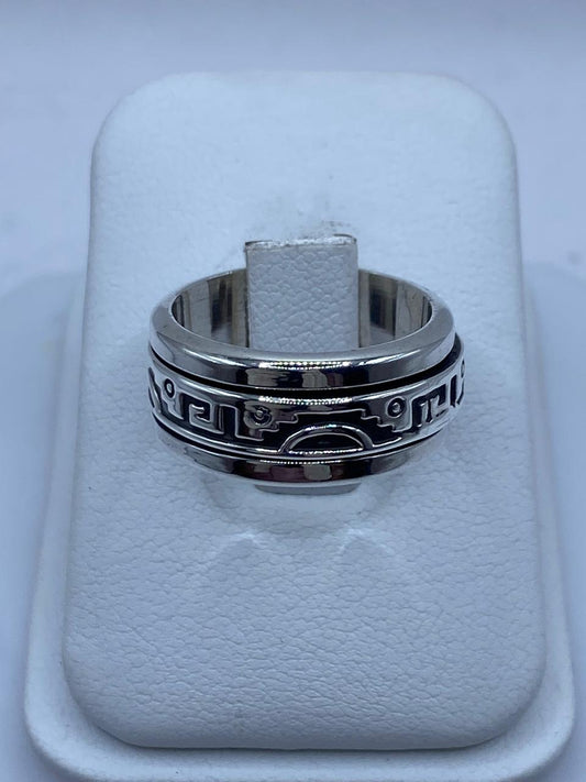 Anillo Giratorio de Plata 925 con Diseño Prehispánico, vista frontal