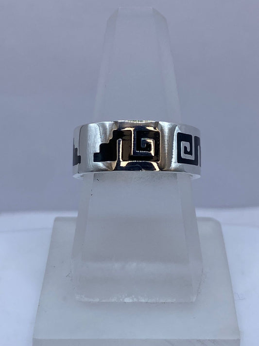 Anillo Greca Calado en Plata .925 con Obsidiana, vista frontal