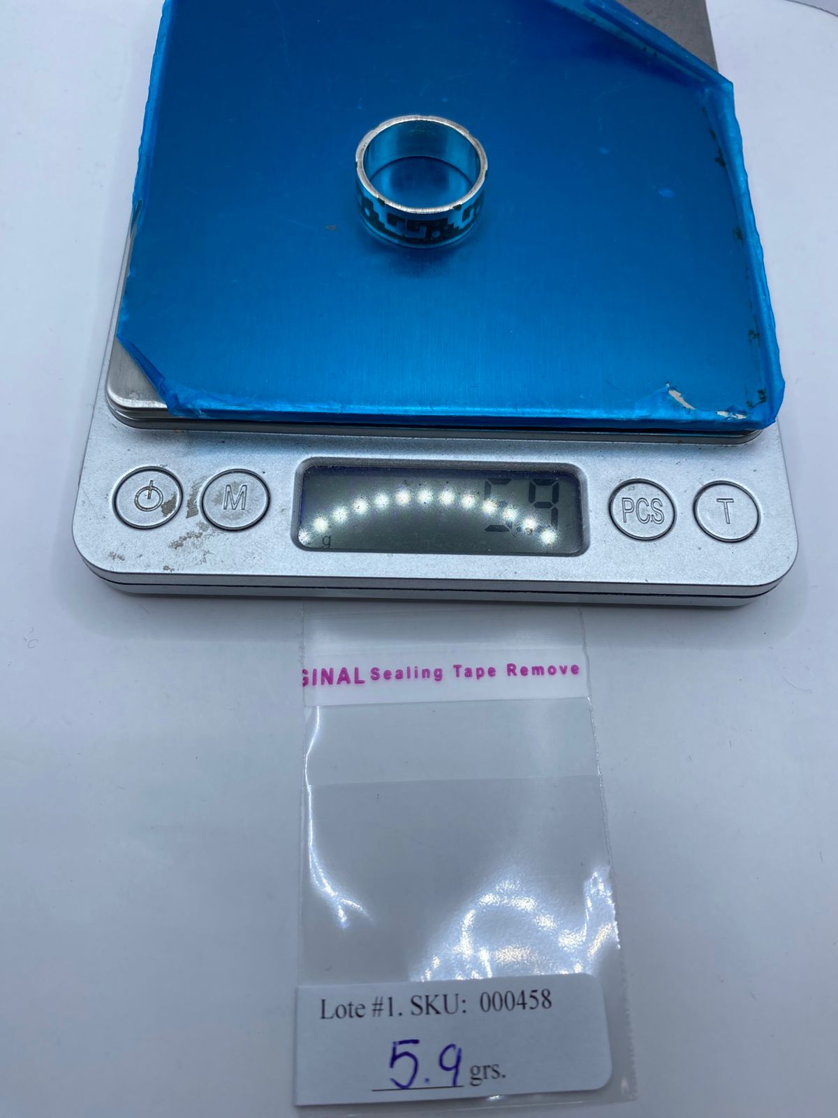 Anillo de Malaquita con Diseño Geométrico Minimalista en Plata .925