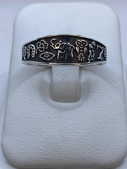 Anillo Símbolos de la Suerte en Plata .925, vista frontal