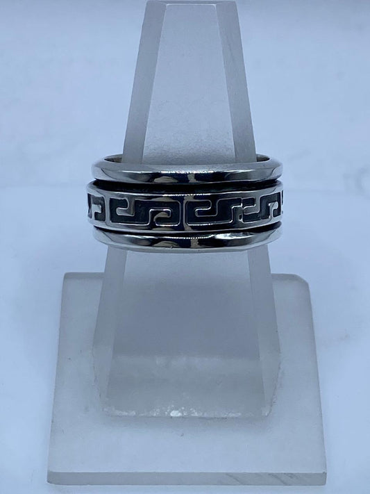 Anillo Spinner de Plata .925 con Diseño Greca Clásica, vista frontal