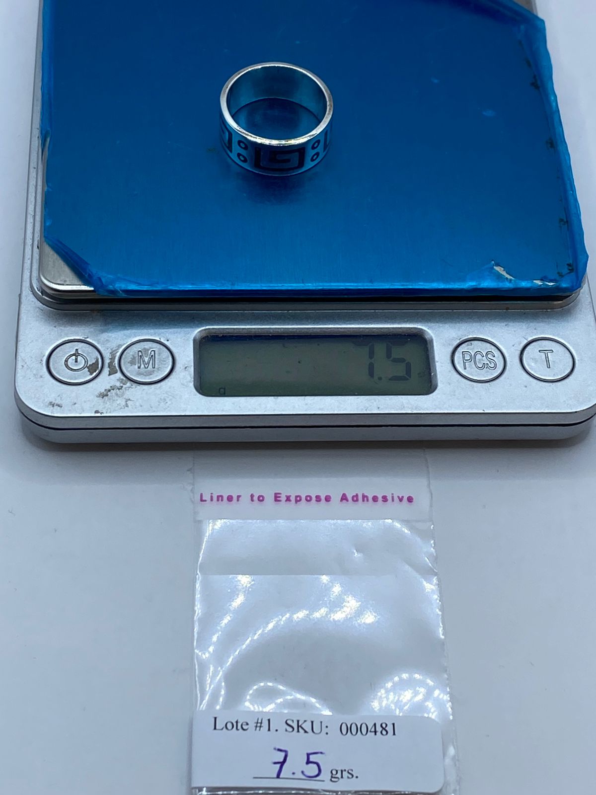 Anillo de Turquesa con Greca y Detalles Circulares en Plata .925