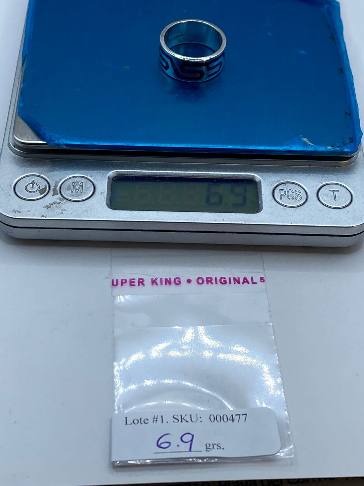 Anillo de Turquesa con Greca Geométrica en Plata .925