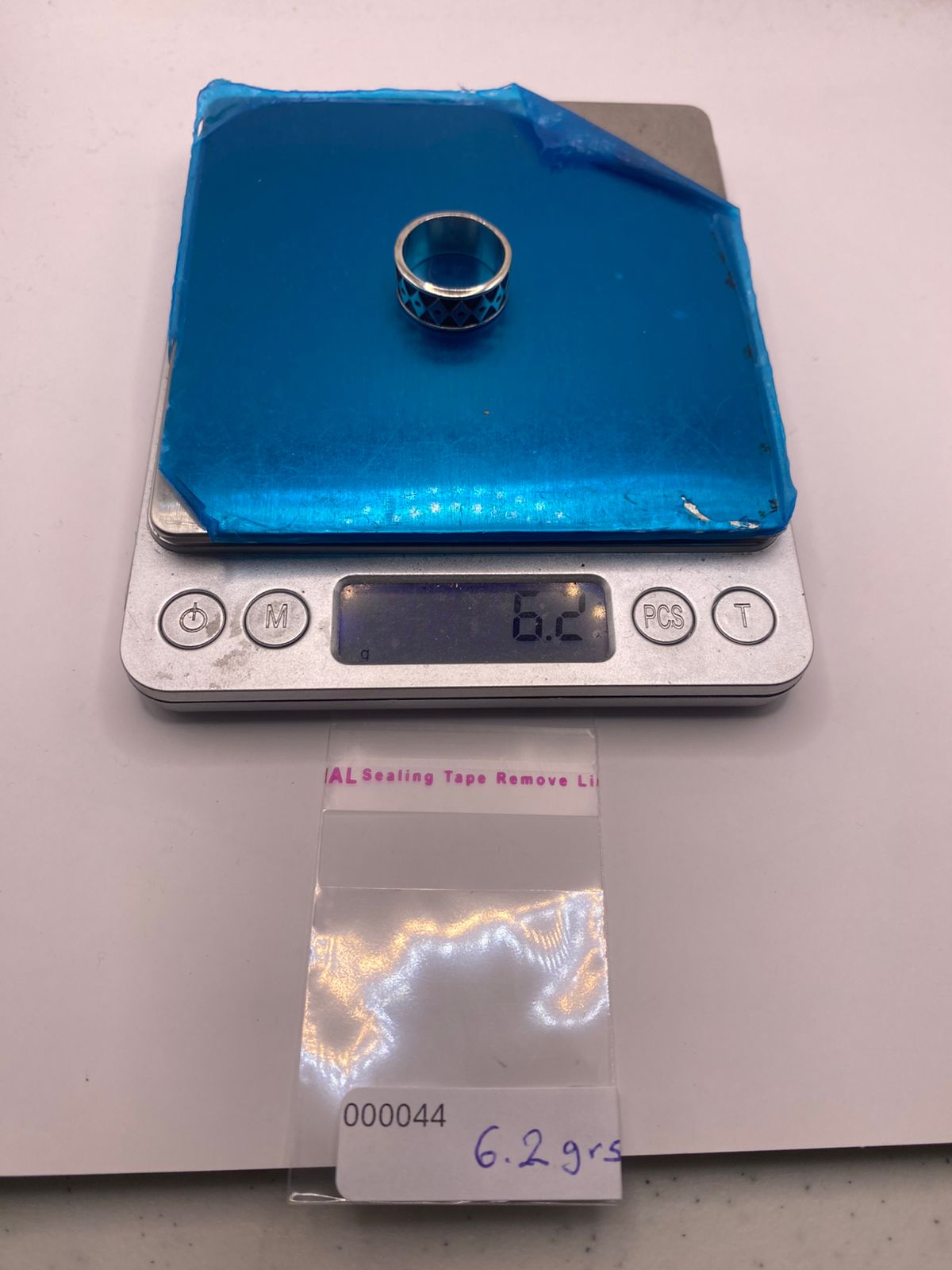 Anillo Geométrico de Plata 925 con Acabado Oxidado