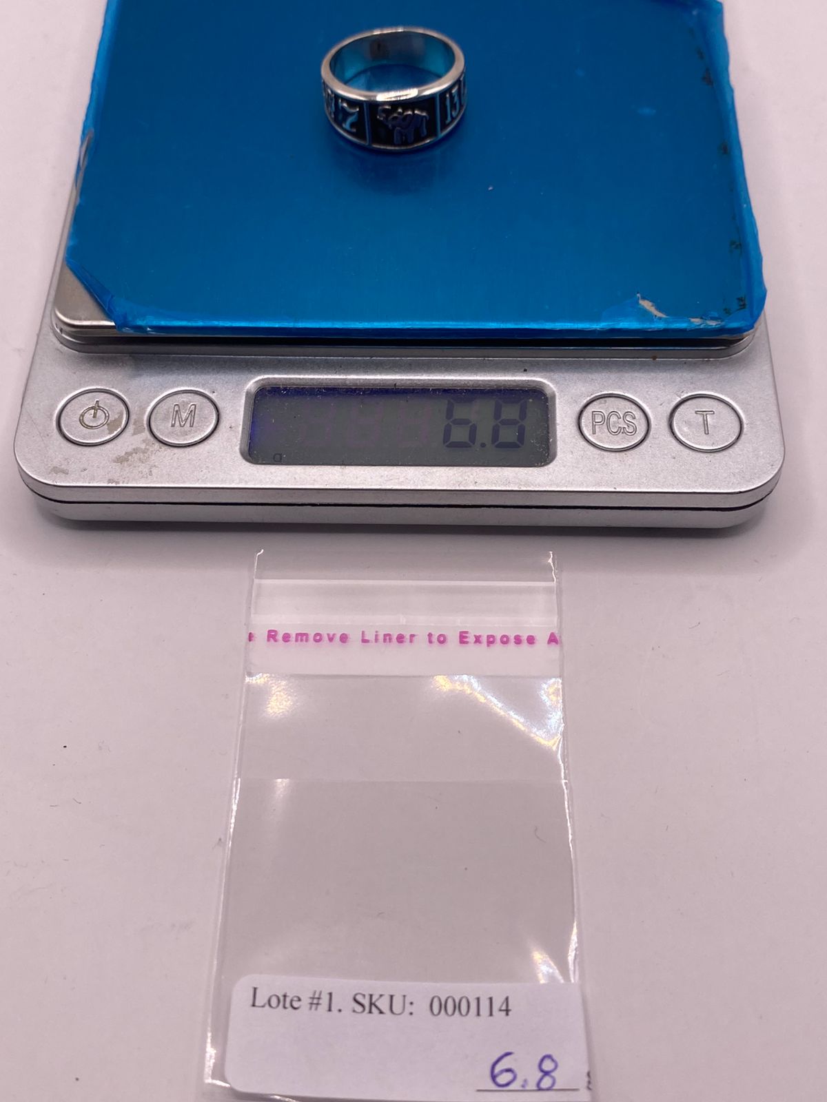 Anillo de Plata 925 con Símbolos de la Suerte y Acabado Oscuro