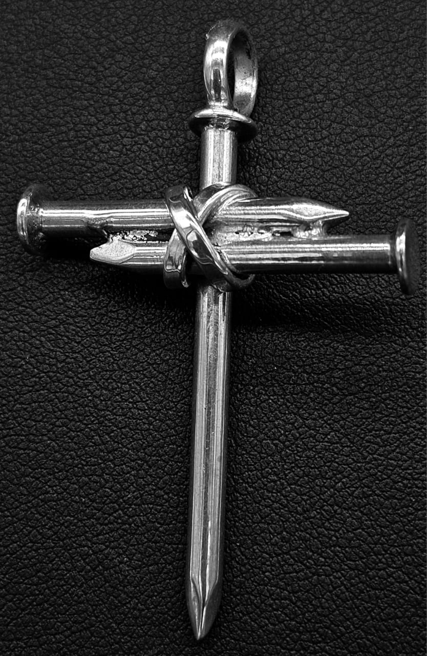 DIJE PLATA LEY 925, CRUZ DE CLAVOS
