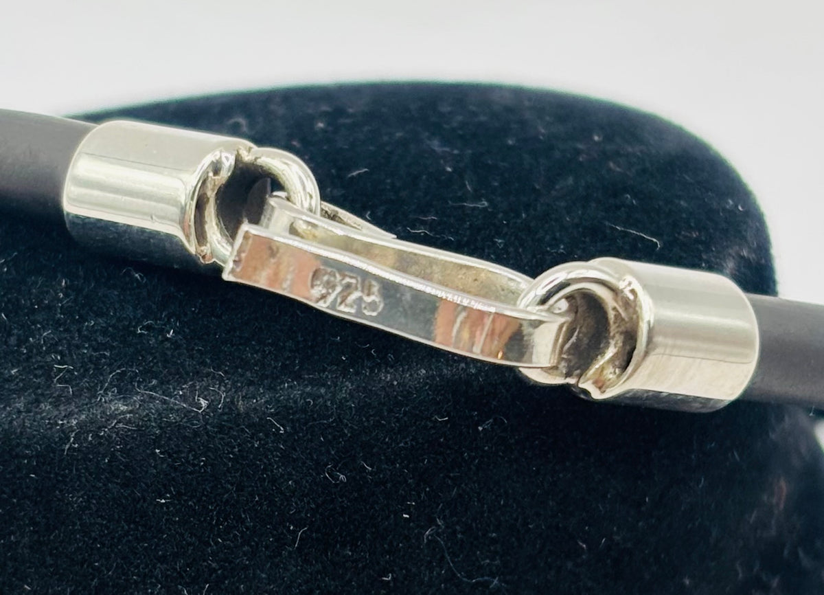 Marca .925 TAXCO grabada en la pulsera de plata
