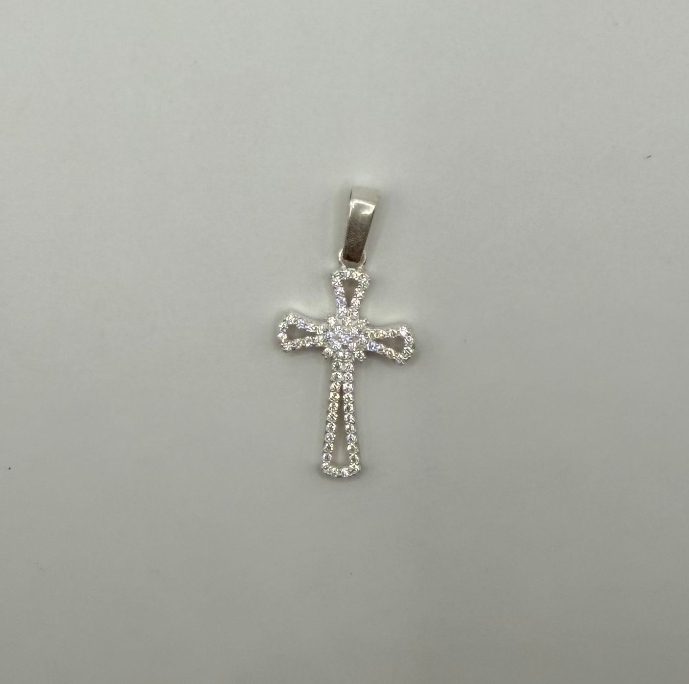 Dije Cruz con Full Zirconia